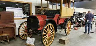 A One Of A Kind Picture Of Antique Car Museum Of Iowa Coralville Tripadvisor