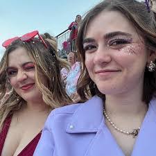 Sonia Corbett's Instagram, Twitter & Facebook