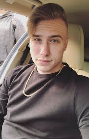 Let's give her the best hair makeover she can get! Andy On Twitter Haircut Freeeeesh Gonna Hit The Store With The Boys Before Going Our Place Hotdrop Games And Stream