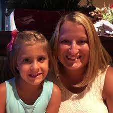 Diane Bashore's Instagram, Twitter & Facebook