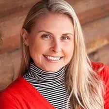 Jacquie Andrews's Instagram, Twitter & Facebook