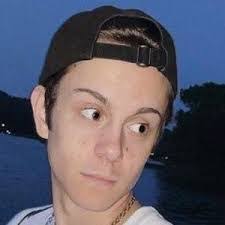 Derek Slone's Instagram, Twitter & Facebook