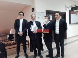 Februar 1971) er en malaysisk politiker og advokat, der fungerede som viceminister for indenrigshandel og forbrugeranliggender i. Mahkamah Terima Permohonan Chong Chieng Jen Untuk Meminda Pernyataan Pembelaan Utusan Borneo Online