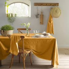 16 Objets Deco Jaune Moutarde Pour Illuminer Son Chez Soi Deco Jaune Moutarde Nappe Deco Jaune