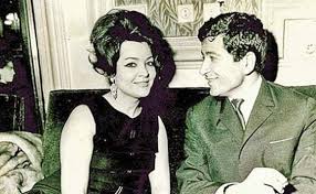 Si asta, in mare parte, datorita relatiilor cu frumuseti celebre, printre care actrite in mare voga a acelor ani, o suedeza celebra dar mai ales cu diva spaniola sarita montiel. Dichi A Plans La Mormantul Fostei Iubite Sarita Montiel Bucuresti Ziare Com Mobile