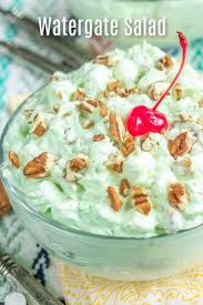 This Easy Watergate Salad Recipe Is A Deep South Classic Recipe Made Like The Original With Watergate Salad Recipes Watergate Salad Pistachio Dessert Pudding