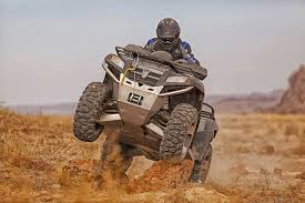 You can collect coins along the way that you can use to buy better bikes between races. Atv Und Quad Tuning