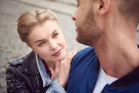 Comment savoir si je lui plais ? Ces indices évidents