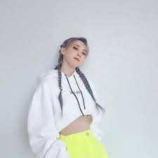 https www instagram com p b5puuc7h8kl 363294 ムンビョル 韓国女性 スタイル