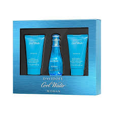Infuse your presence with the exotic aromas of cool water, and create a memorable, unmistakable you. Davidoff Cool Water Woman Eau De Toilette 30ml Gift Set Perfume Clearance Centre