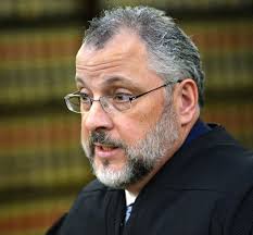 Court seeks volunteers for cases