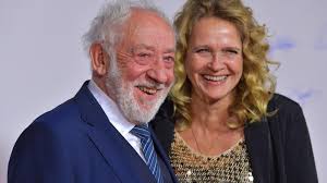 Maja maranow war eine faszinierende schauspielerin, eine rätselhafte frau. Dieter Hallervorden Liebes Tattoo Mit 83 Jahren