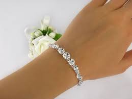 Pin Auf Armband