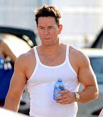 So he had to work even harder to be ready in time for pain and gain since he had the part of a bodybuilder. Mark Wahlberg Workout Diet 40 Pounds Of Muscle 7 Weeks Pop Workouts