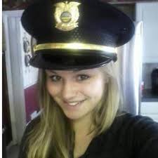 elizabeth overmeyer (@elizovermeyer)