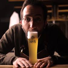 Meet Chris Fadel, Elmir's co-founder and brewmaster, who has been part of  the initiation process of the brand ever since 2016! A true passionate of  brewing, he feels a rush and a