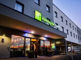 Holiday inn express munich airport olanakları. Hotels In Munich Suchen Die Besten 12 Hotels In Munich Germany Von Ihg
