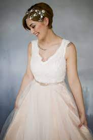 For women with short hair length, a hat is a great option. How To Style Wedding Hair Accessories With Short Hair Love My Dress Uk Wedding Blog Wedding Directory