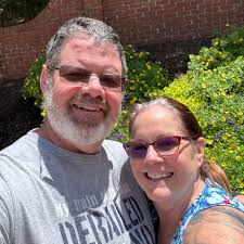 Kingdom Heirs performance at Dollywood