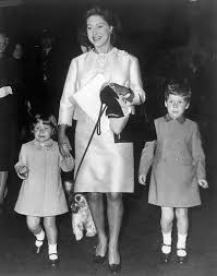 Queen elizabeth ii (born princess elizabeth alexandra mary) is the queen of the united kingdom of great britain and northern ireland, and head of the commonwealth. The Big Royal Family Tree Of Queen Elizabeth Ii What You Need To Know Heart