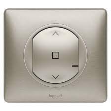 Vous pourrez ajouter des équipements au fur et à mesure de vos besoins et de votre. Commande Sans Fil Pour Interrupteur Filaire De Volet Roulant Connecte Celiane With Netatmo Titane Castorama