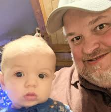 Happy Birthday to this chickadee.... 2016 NDC grad Madison Lin Hooper!!  Hope you have an awesome day, Maddie!! Love and miss you, hun!! 😘😘😘