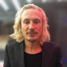 Curators · A personal music curator for your brand