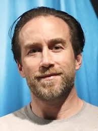 Synchronic Critic Reviews