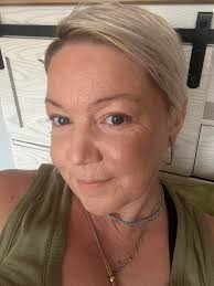 Anyone in the Huntersville area with a table interested in playing pool?  Bored.