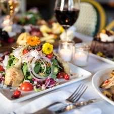 On the street of west main street and street number is 513. Farm Country Kitchen Meal Delivery 513 W Main St Riverhead Ny 11901 Usa