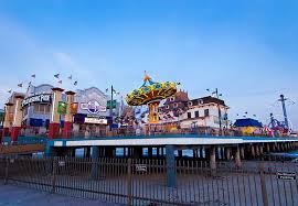 Providing the recipient flexibility of where to spend their gift. Landry S 50 Gift Card Digital Landrys Multi Brand 50 Best Buy In 2021 Galveston Island Galveston Texas Galveston Pleasure Pier