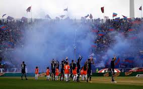 .2006 1 pachuca campeon 2 el club que puso en alto a mexico en sudamerica 3 recibimiento historico al club colo colo en chile 4 nunca festejes antes de la hinchada de san luis vs monterrey deberían dar cátedra a muchas otras que no conocen el colorido o que ya se les olvidó cómo hacerlo. La Burla Hacia Colo Colo Por Parte De Pachuca Y Que Recuerda La Final De La Copa Sudamericana 2006 Futbol Internacional 24horas