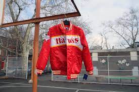 Starter full snap closure 2 front pockets ribbed collar and cuffs embroidered team logo nba. Dtlr On Twitter The Starter Atlanta Hawks Slam Dunk Satin Jacket Spud Webb Is Available Here Http T Co 730yipywnh Http T Co Gyuctethvy