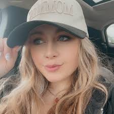 How far along was everyone at their baby shower? I will be 26 weeks and my  in laws made some comments about how I should do it when I'm closer to 35