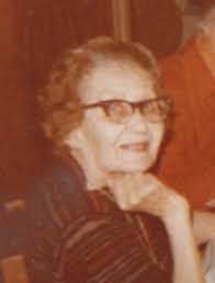 Who is the young woman in the photo taken at Bradbrook Studio in Red Cloud,  Nebraska?