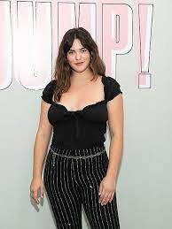 Images, videos and gif's welcome. Victoria S Secret Shootet Mit Erstem Plus Size Model Stylight