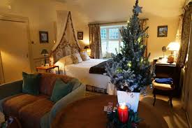 If it's possible to make the overly extravagant hearst castle even more spectacular, decorating it for christmas is the way to do it. Christmas Comes Early With Dundas Castle Near Edinburgh