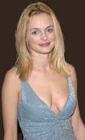 Её отец джим — бывший агент фбр, мать джоан — автор книг для детей. Cake Starring Heather Graham