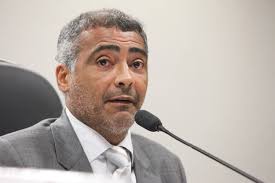 Rosa Weber autoriza inquérito para investigar 9 deputados e o senador  Romário