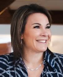 Karine Cousineau's Instagram, Twitter & Facebook