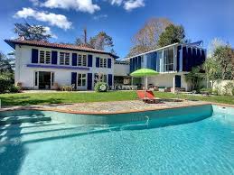 anglet a vendre belle maison contemporaine avec piscine cette belle maison contemporaine d 39 architecte d 39 envi belle maison maison contemporaine maison
