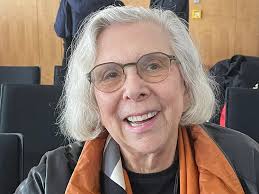 Susan Lewin's Instagram, Twitter & Facebook