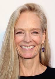 Suzy Amis
