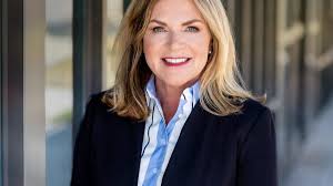 Tori Keith's Instagram, Twitter & Facebook