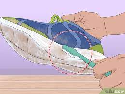 How To Clean Running Shoes: Hand & Machine Washing