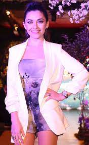 Her birthday, what she did before fame, her family life, fun trivia facts, popularity rankings, and more. Datei Sara Barradas 2016 Jpg Wikipedia