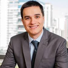 Dr. Arthur Henrique Naves Rodrigues opiniões