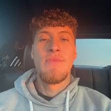 Kolbie Hennes (@kolbiehennes)