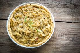 Tarte A L Oignon La Traditionnelle Tarte A L Oignon Simple Et Rapide A Faire Recette Idee Recette Diners Vegetaliens