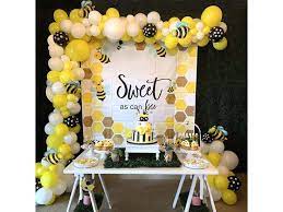 Bee Balloon Garland Arch Kit 123pcs Yellow White Black Polka Etsy In 2022 Bee Baby Shower Theme Bee Baby Shower Decoration Bee Baby Shower Party